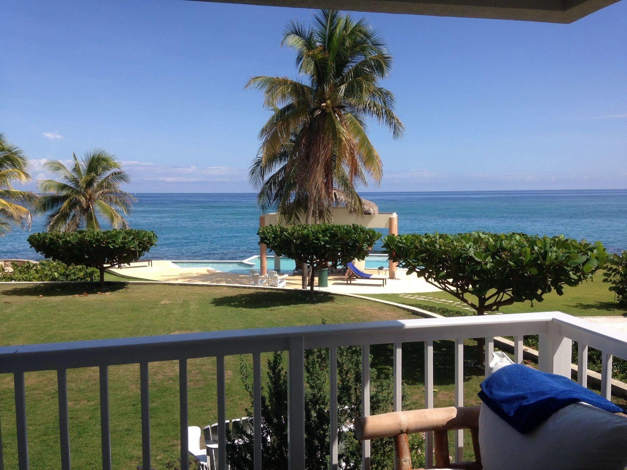 Whispering Seas Jamaica Apartman Ocho Rios Kültér fotó
